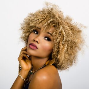 ヘアアクセサリーに似合う髪型はどれ？