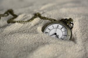 中高年の美容における睡眠時間の目安はどれくらい？