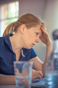 更年期のイライラを解消する美肌ケア方法は？