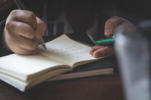 40代が顔の脂肪を取る方法とは？