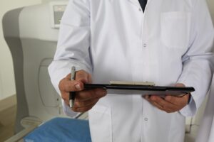 脂肪注入でほうれい線を改善した40代の口コミは？
