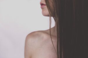 バスト下垂を予防するためにナイトブラは必要なのか？