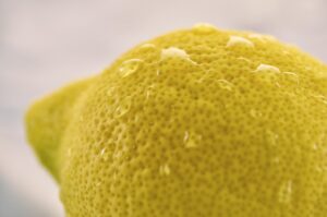 ビタミンCは朝と夜どっちがいいの？
